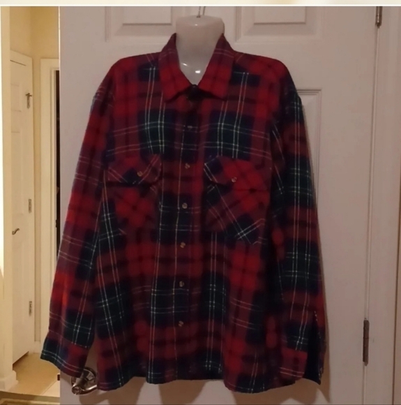 Size Large men's Mystery Clothing Box (4) - Picture 5 of 7